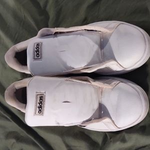 Adidas Grant Court tennis shoes